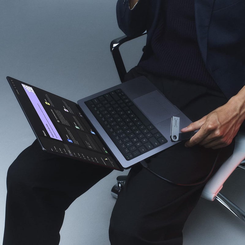 Nano S Plus Signer – The accessible Way to Manage Your Crypto & NFTs securely ( Wallet for Desktop and Android only) – Crimson Magenta